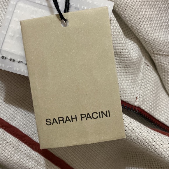 Vest - Picture 7 of 7